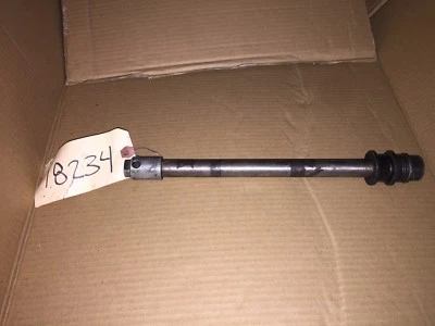 Eixo de roda traseira 86 1986 Honda GL1200 interestadual Goldwing 1200 # 18234 - Imagem 1 de 4