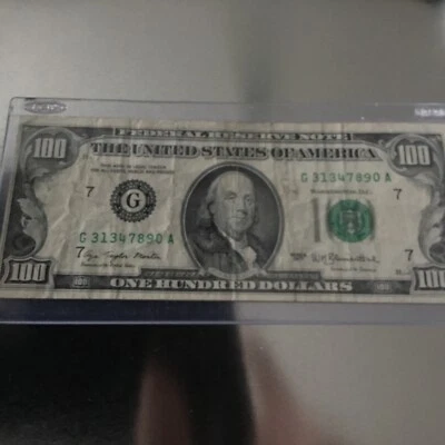 1977 $100 Hundred Dollar Bill Federal Reserve Note  Chicago IL Vintage Old - Image 1 of 4