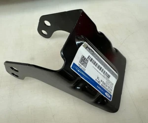 2017-2019 FORD F250/F350/F450/F550 BRACKET P/N HC3Z-5C002-A GENUINE OEM NEW PART - Picture 1 of 9