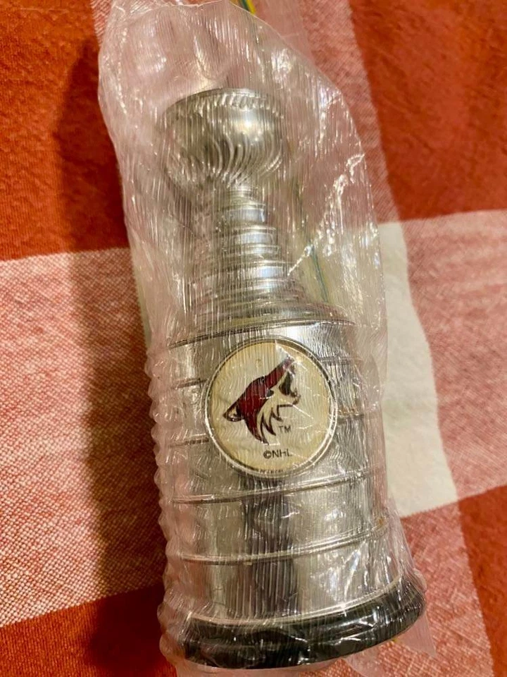 Labatt's Mini Stanley Cup - NHL Hockey - ARIZONA COYOTES - Image 1 of 1