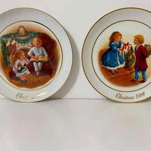 2 Avon Christmas Memories Teller - Bild 1 von 5