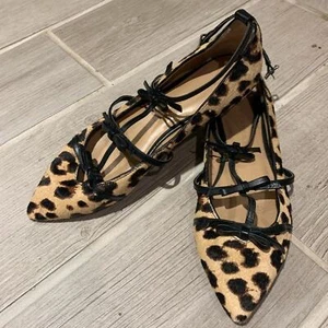 Ballerine a punta con stampa animalier Banana Republic taglia 6 - Foto 1 di 5