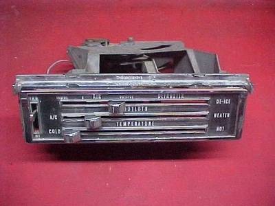 很好原装通用 67-72 雪佛兰 GMC 拾音器 JIMMY 65-66 IMPALA 空调控制 — 第 1/3 张图片
