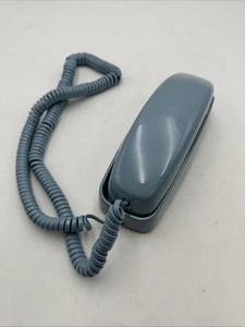 Vntg AT&T TRIMLINE 210M Powder Blue Push Button Tone/Pulse Landline 1988 Tested - Picture 1 of 21