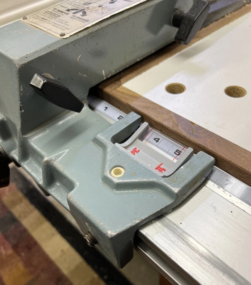 Delta Unifence Cursor Type I - Attaches From Side- Bonus Free Fence End Caps - Image 1 of 4