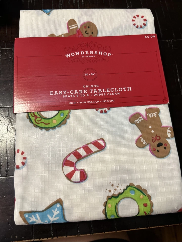 Christmas Oblong Tablecloth 60" " Seats 6 to 8 Target Wondershop Holiday