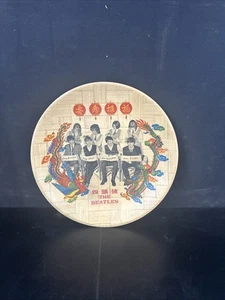 Plato de bambú vintage The Beatles “Hard Days Night” raro Taiwán - Imagen 1 de 5