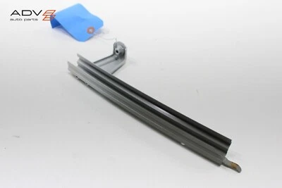 Toyota RAV4 2019-2024 puerta delantera izquierda ventana vidrio guía trasera canal OEM Foto 1 de 4