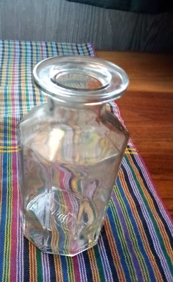 Jarrón de vidrio Pier One Imports tintero pequeño - 6 pulgadas de alto. Usado en excelente estado Foto 1 de 4