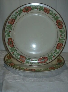 WEDGEWOOD TWO LUNCHEON CREAMWARE PLATES - Picture 1 of 3