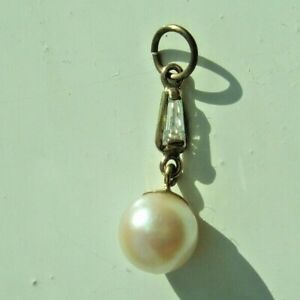 VINTAGE 9ct GOLD PENDANT or CHARM SET WITH DIAMOND + CULTURED PEARL