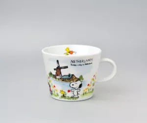 Peanuts Snoopy Travel Coffee Mug Cup Netherland 370ml Made in Japan - Picture 1 of 5