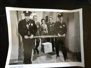 ROBERT LOGGIA / ELLEN PARKER "THE LOST MISSLE" ORIGINAL WIRE 8 X 10 PHOTOS (6) - Picture 1 of 6