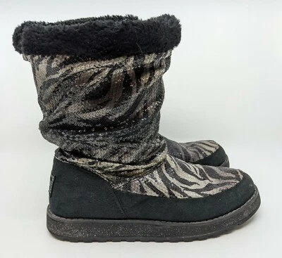 Skechers Australia Sz 7 Zebra Crossing Sequined Boots with Faux Fur Lining - Image 1 of 4