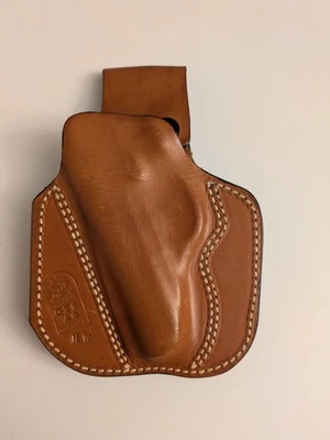 Leather De Santis Holster 028A6 NW COZY PARTNER, Pre Owned - Image 1 of 4