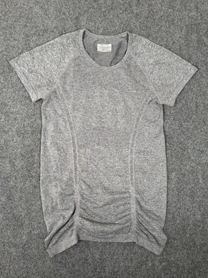 Camiseta Athleta Speedlight Top Mujer Pequeña Gris Manga Corta Yoga Gimnasio Entrenamiento Usada en Excelente Condición Foto 1 de 4