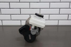 Amplificador de freno eléctrico 22-24 Rivian R1T OEM con cilindro maestro y tapa (PT00054358-B) - Imagen 1 de 16