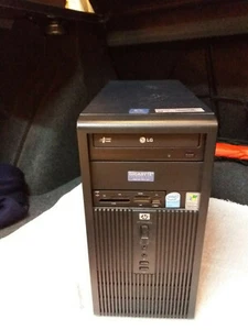 Assemblato Desktop PC - Nero, completo di monitor LG 17", tastiera e mouse - Foto 1 di 3