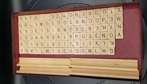 Vintage Scrabble Board Game Replacement Pieces Parts 100 Wooden Tiles, 4 Holders - Picture 1 of 1