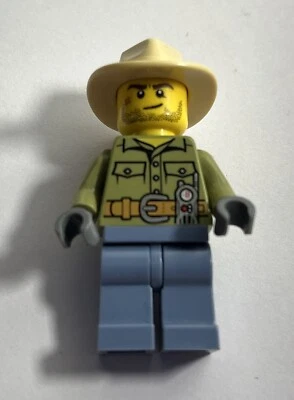 Lego Minifigure, Item cty0684, Volcano Explorer with Tan Fedora Hat, excellent - Image 1 of 2