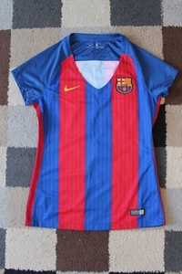 Barcelona FC "Nike" Heimshirt 2016-2017 (Damen) Größe 12 "Tara 30" auf der Rückseite - Bild 1 von 5