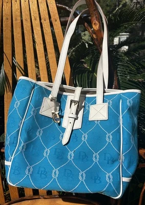 Bolso de hombro de playa Dooney & Bourke Ocean azul blanco RP144 NUEVO CON ETIQUETAS Foto 1 de 4