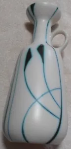 Flora Gouda Holland Pitcher - Picture 1 of 4