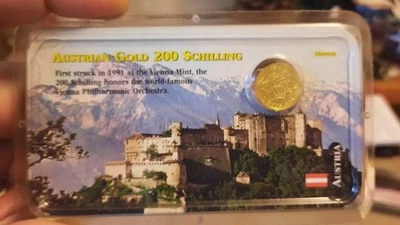 1998 Austria 1/10 oz Gold 200 Schilling Philharmonic BU - Image 1 of 3