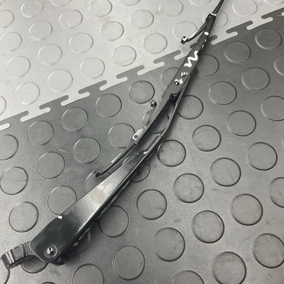 Cadillac SRX 2010-2016 brazo limpiaparabrisas trasero OEM Foto 1 de 4