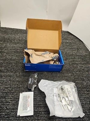 Pastillas de freno de disco Bendix CFC1679 para modelos seleccionados de Mazda Mitsubishi 13-21 Foto 1 de 4