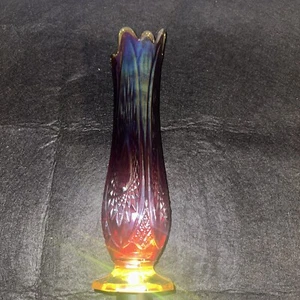 Glows Under UV Light! Vintage! Indiana Glass Heirloom Red Sunset Carnival Vase - Picture 1 of 24