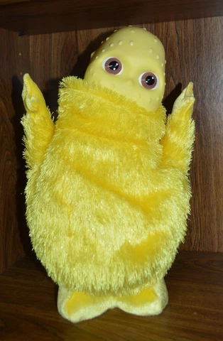 2004 BOOHBAH® Ragdoll® Yellow "HUMBAH" DANCING Farting Silly Sounds Plush 13" Cover