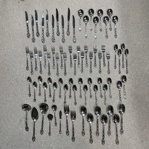 Lámpara de araña comunitaria Oneida de colección 76 piezas cubiertos de acero inoxidable con piezas para servir - Imagen 1 de 10