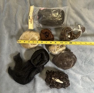 Lote de 8 pelucas de muñeca, diferentes tamaños; hay 6, 8, 11, otras desconocidas. Usado - Imagen 1 de 17