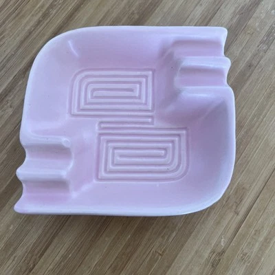 MCM Pink Shawnee Ashtray/Trinket/Coin Dish 216Beautiful Condition - Image 1 of 4