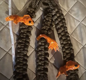 Vintage 70er 27" Makramee Hänger Keramik mit Gold Fisch Perlen - Bild 1 von 11