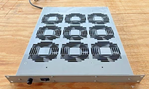 Kooltronic KT3X100-3 Rackmount Lüfter - Bild 1 von 2