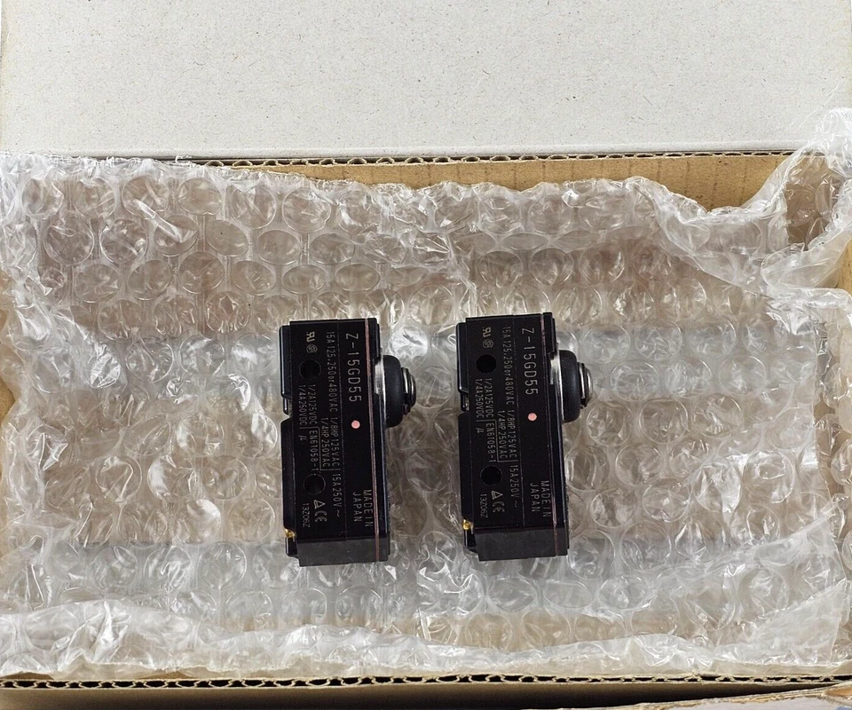NEW Omron Z-15GD55 Industrial Snap Action Switch, Plunger, Z15GD55 Lot of 2 - Image 1 of 4