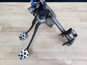 2013-2019 Scion BRZ Brake & Clutch Pedal Assembly OEM FR-S BRZ - Picture 1 of 10