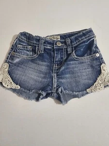 Vanilla Star Jean Short Shorts Lace Crochet Trim Distressed Faded Low Rise Sz 5 - Picture 1 of 7