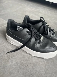 Nike air force 1 sage low schwarz Gr. 38,5 - Bild 1 von 17