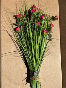 large artificial flowers Roses bouquet - Picture 1 of 2