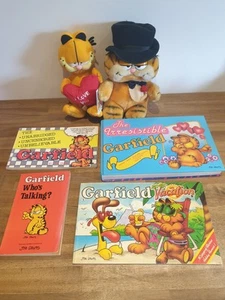 Vintage 1984 Garfield Who’s Talking? Cartoon Books and vintage 1981 plush bundle - Bild 1 von 20