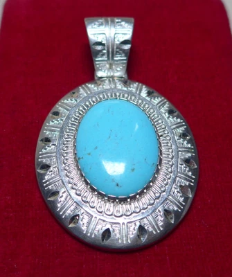 Colgante turquesa ovalado grande de plata esterlina Carolyn Pollack Relios de colección Foto 1 de 3