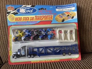 Micro Machines Stock Car Transporter Ford - Picture 1 of 2