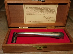 VTG FRANKLIN TOILETRY BARBERSHOP RAZOR IN WOOD CASE - Picture 1 of 1