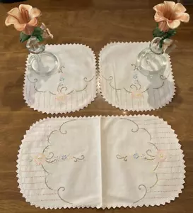 3 PC Hand Embroidered Dresser set Family Heirloom From Storage "Back in the Day- - Picture 1 of 12