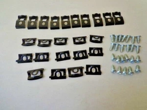 Early 1968 Mopar B Body GTX Satellite Windshield Reveal Molding Clip Set - Picture 1 of 1