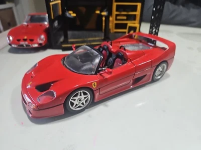 Modellino auto Ferrari F50 Burago Made in Italy (1995) Scala 1:18 - Immagine 1 di 4