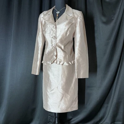 Conjunto de traje falda vintage Leslie Fay talla 10 chaqueta abrigo con volantes dorado champán ¡EXCELENTE ESTADO USADO! Foto 1 de 4